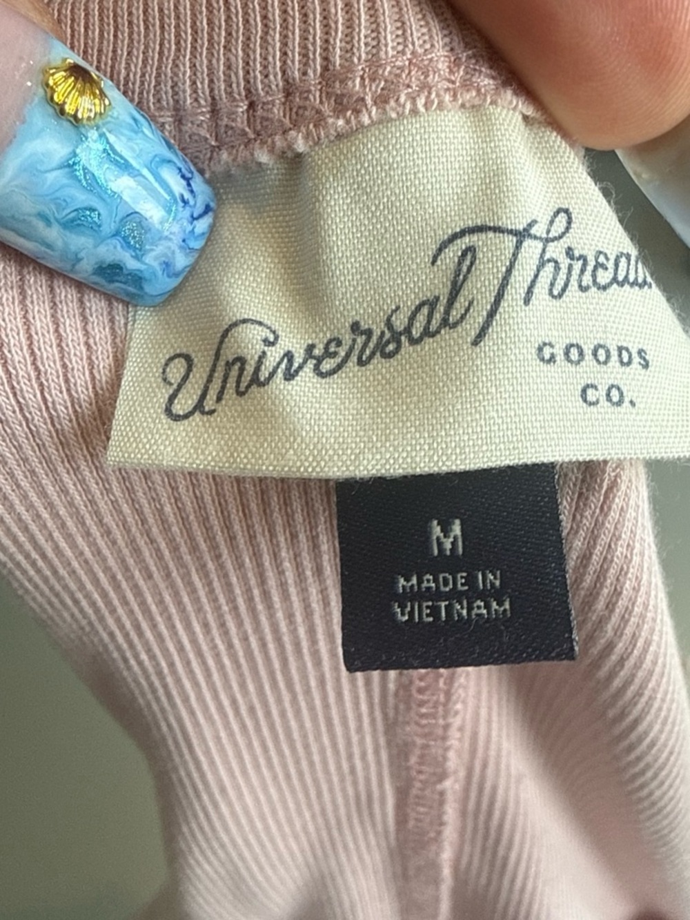 Universal Thread Mauve Ribbed V-Neck Tank - Picture 4 of 4